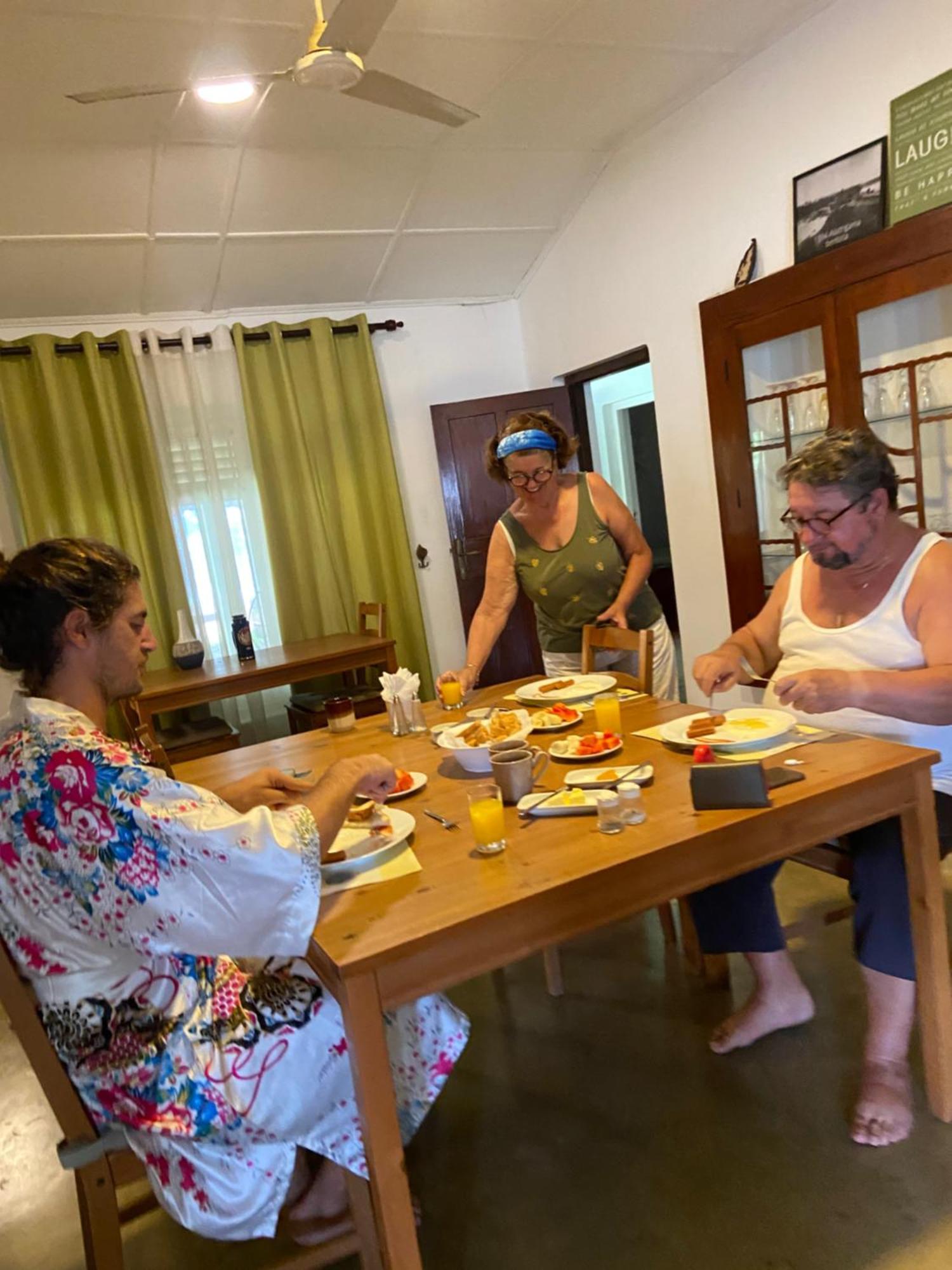 Dions Guest House Negombo Exterior foto